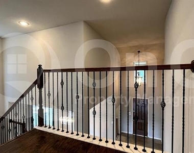 6798 Lee Meadow Drive - Photo Thumbnail 17