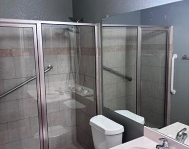 1300 Rosewood Lane - Photo Thumbnail 12