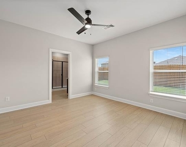 702 Princeton Heights Boulevard - Photo Thumbnail 3
