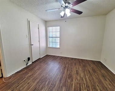 929 W Hickory Street - Photo Thumbnail 10