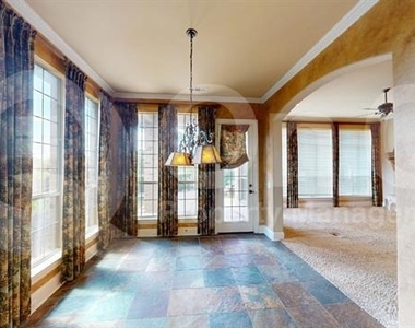 8108 Penobscot Lane - Photo Thumbnail 3