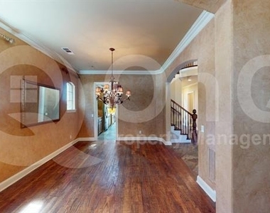 8108 Penobscot Lane - Photo Thumbnail 2