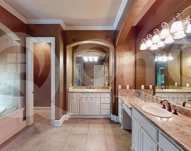 8108 Penobscot Lane - Photo Thumbnail 5