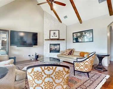 1641 Hidden Bluff Court - Photo Thumbnail 4