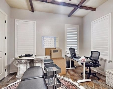 1641 Hidden Bluff Court - Photo Thumbnail 11