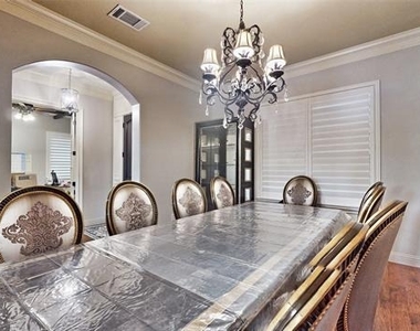 1641 Hidden Bluff Court - Photo Thumbnail 10