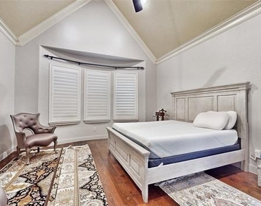 1641 Hidden Bluff Court - Photo Thumbnail 14