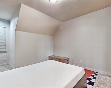 1641 Hidden Bluff Court - Photo Thumbnail 25
