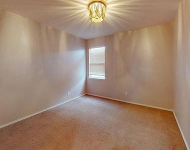 6513 Cartier Court - Photo Thumbnail 10