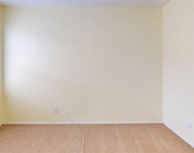 6513 Cartier Court - Photo Thumbnail 9