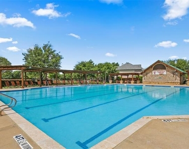 3817 Appleton Lane - Photo Thumbnail 16