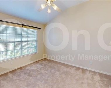18240 Midway Road - Photo Thumbnail 4
