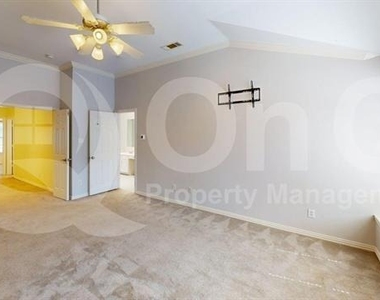 18240 Midway Road - Photo Thumbnail 8