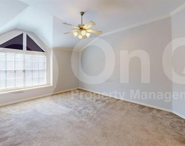 18240 Midway Road - Photo Thumbnail 7