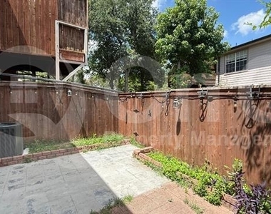 18240 Midway Road - Photo Thumbnail 21