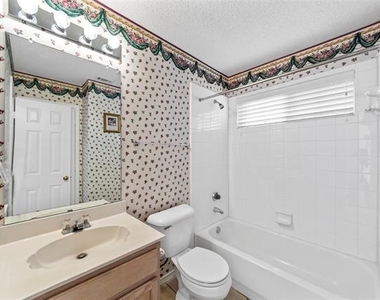 764 Whitman Place - Photo Thumbnail 12