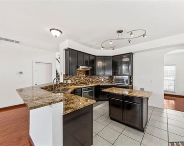 764 Whitman Place - Photo Thumbnail 18