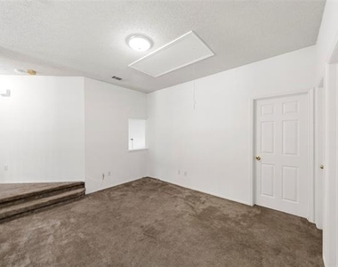 764 Whitman Place - Photo Thumbnail 19