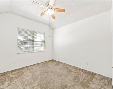 764 Whitman Place - Photo Thumbnail 28