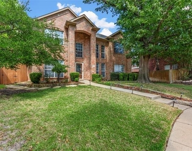 764 Whitman Place - Photo Thumbnail 1