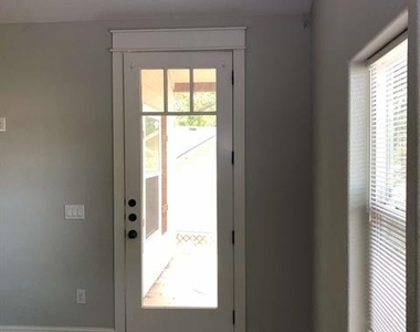808 W Hull Street - Photo Thumbnail 7