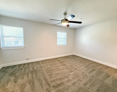 5928 Fletcher Avenue - Photo Thumbnail 7