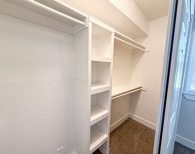5928 Fletcher Avenue - Photo Thumbnail 11