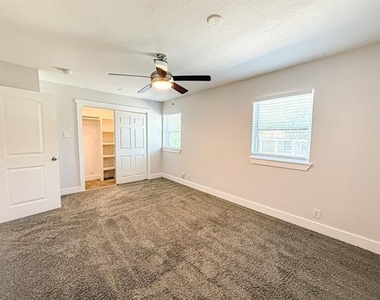 5928 Fletcher Avenue - Photo Thumbnail 8