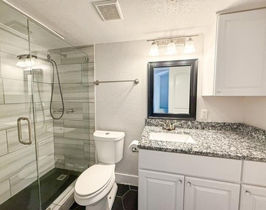 5928 Fletcher Avenue - Photo Thumbnail 12