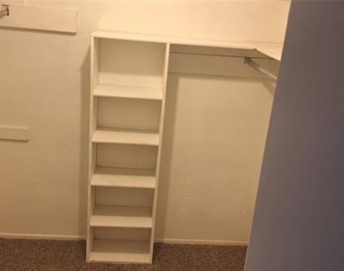 2428 Heathercrest Drive - Photo Thumbnail 7