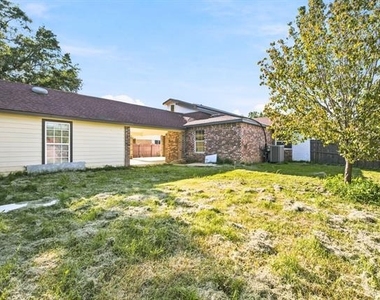 2016 Knollwood Lane - Photo Thumbnail 26