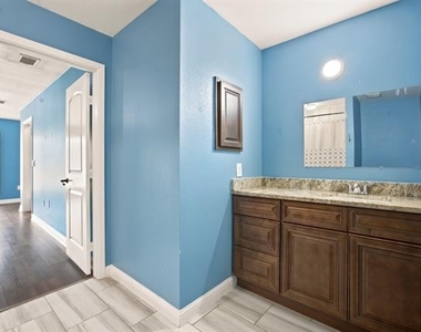 2016 Knollwood Lane - Photo Thumbnail 16