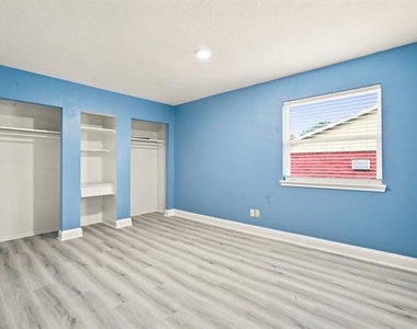 2016 Knollwood Lane - Photo Thumbnail 8