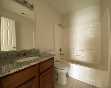 1816 Bessie Street - Photo Thumbnail 21