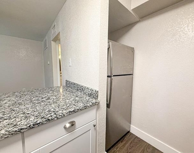 5928 Fletcher Avenue - Photo Thumbnail 8