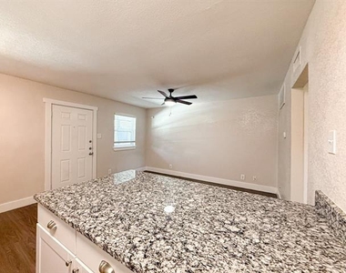 5928 Fletcher Avenue - Photo Thumbnail 10