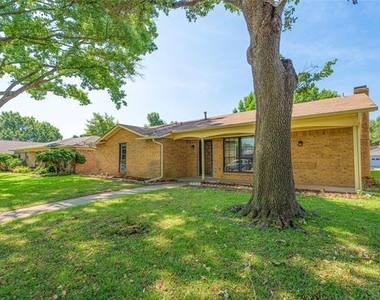 1506 Trowbridge Street - Photo Thumbnail 1