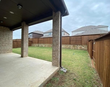7813 Heritage Palms Trail - Photo Thumbnail 5