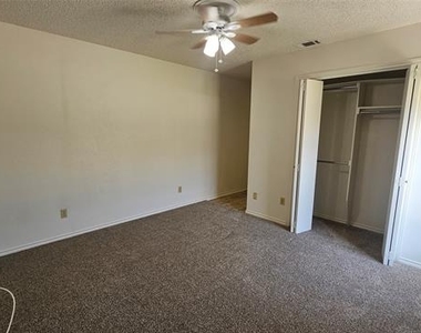 550 E Windsor Avenue - Photo Thumbnail 19