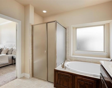 1087 Sahallee Drive - Photo Thumbnail 20