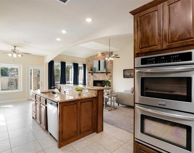 1087 Sahallee Drive - Photo Thumbnail 11