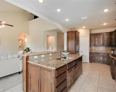 1087 Sahallee Drive - Photo Thumbnail 15