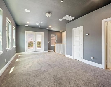 1309 Arch Place - Photo Thumbnail 11