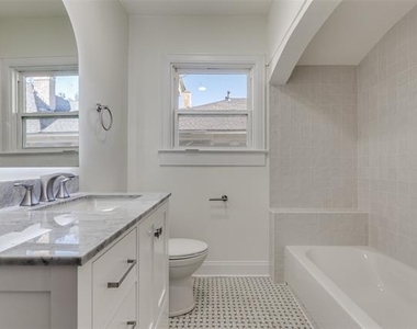 6117 Reiger Avenue - Photo Thumbnail 8