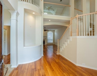 1304 Pagewynne Drive - Photo Thumbnail 2