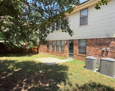 768 Pierre Lane - Photo Thumbnail 19