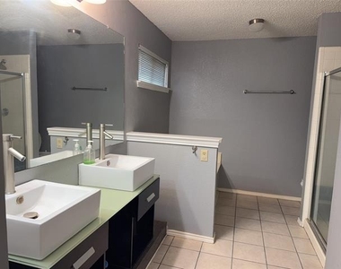 768 Pierre Lane - Photo Thumbnail 8