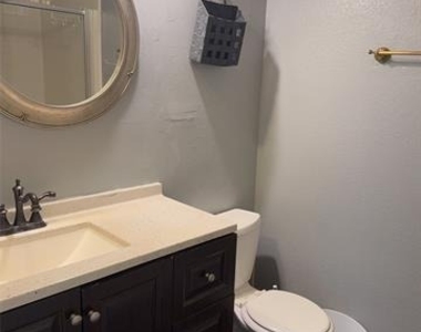 768 Pierre Lane - Photo Thumbnail 11