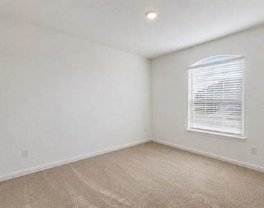 5119 Penrose Drive - Photo Thumbnail 12