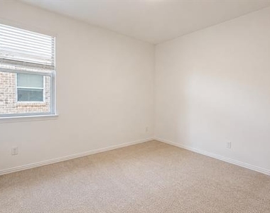 5119 Penrose Drive - Photo Thumbnail 16